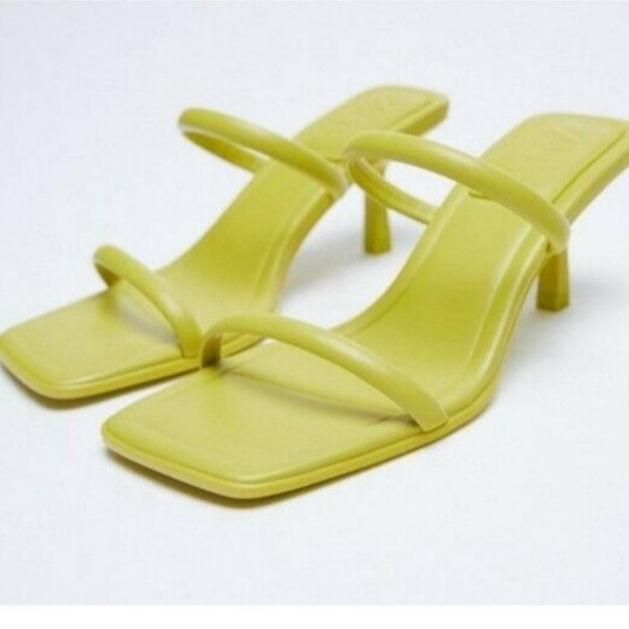 Zara Shoes Zara Green Scrappy Leather Heeled Sandal In Pistachio